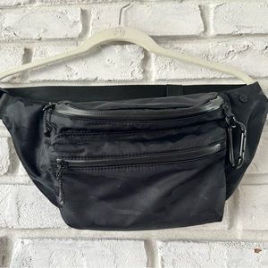 Athleta waist bag